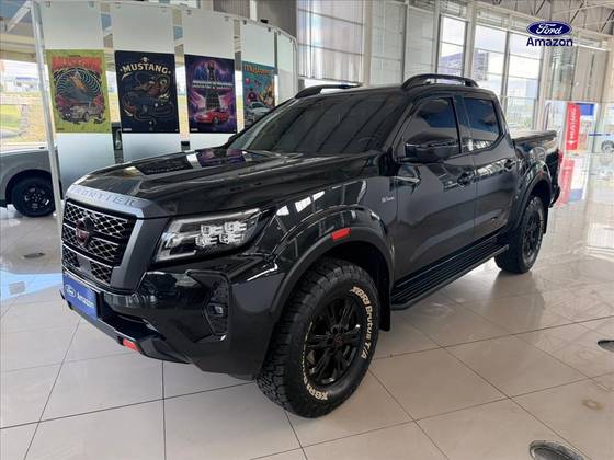 NISSAN FRONTIER 2.3 16V TURBO DIESEL PRO4X CD 4X4 AUTOMÁTICO NISSAN FRONTIER 2.3 16V TURBO DIESEL PRO4X CD 4X4 AUTOMÁTICO